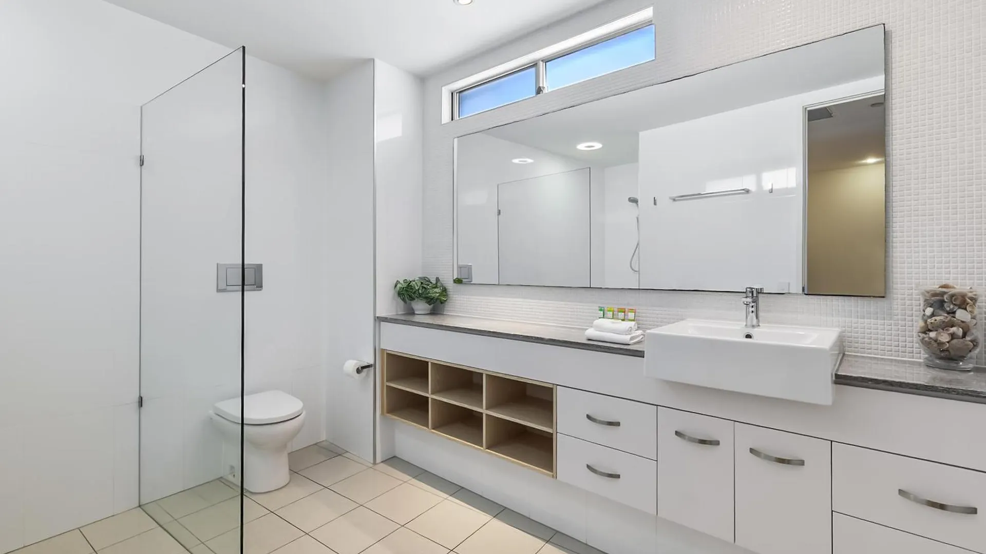 Beaches On Maroochy 1 Beach Parade Maroochydore Apartment